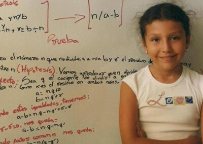Exposiciones de lógica matemática Daniela Rojas a sus 11 años, en una de las exposiciones de lógica matemática.
